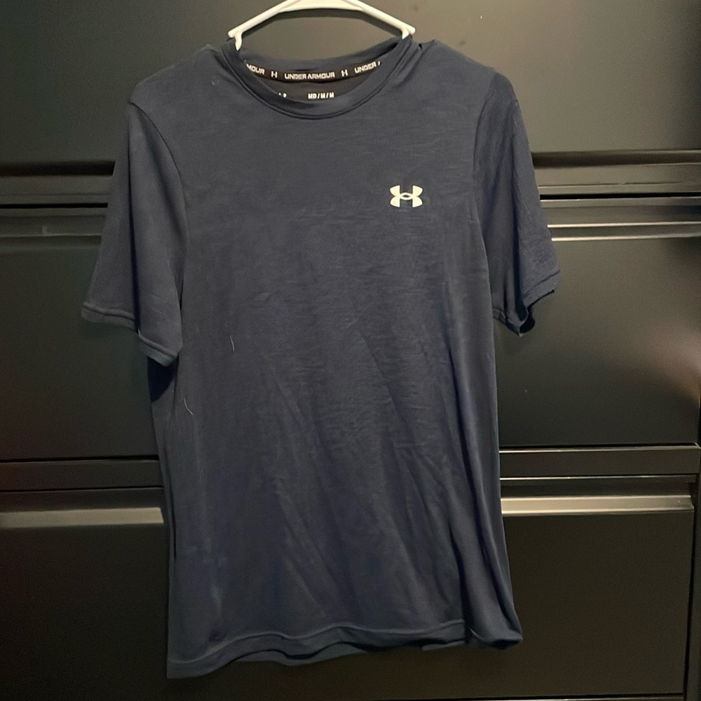 Men’s athletic tee